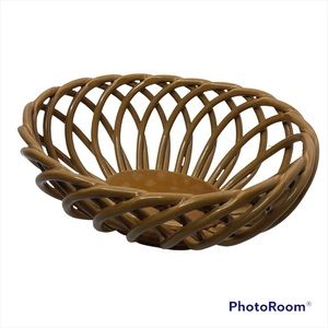 Williams Sonoma "Eucalyptus Stoneware" Oval Bread Basket  OVEN TO TABLE